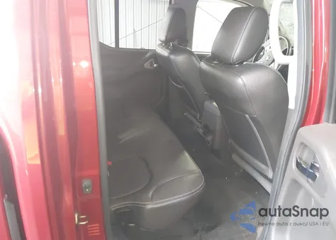 2014 Nissan Frontier Pro-4X z USA, uszkodzony, nr VIN 1N6AD0EV0EN746162